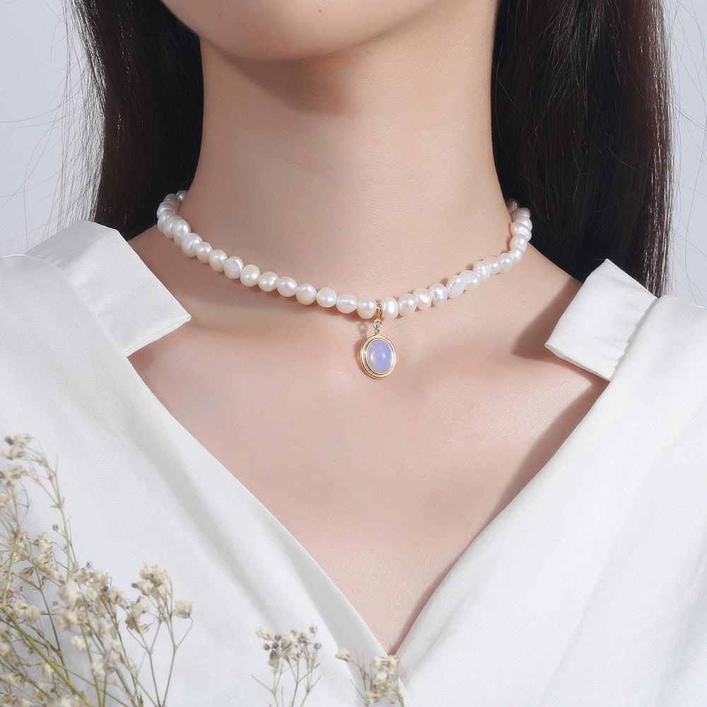 "Round Medal Pearl Necklace Irregular Pearl - MANDOTOS"