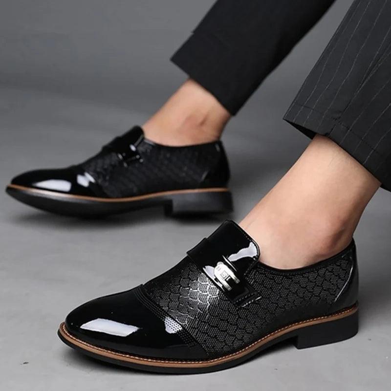 "Men's shoes Leather Embossing Classic Fashion Luxury men shoes Wear-resistant Non slip Mans footwear Anti-slip Black shoes - MANDOTOS"