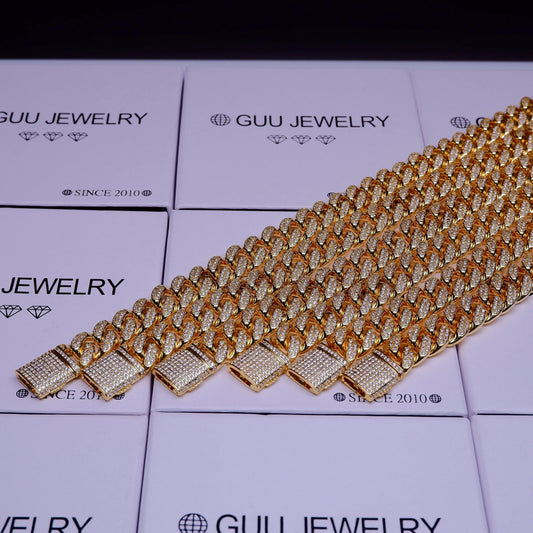 Gold Shine Iced Cuban Chain - MANDOTOS