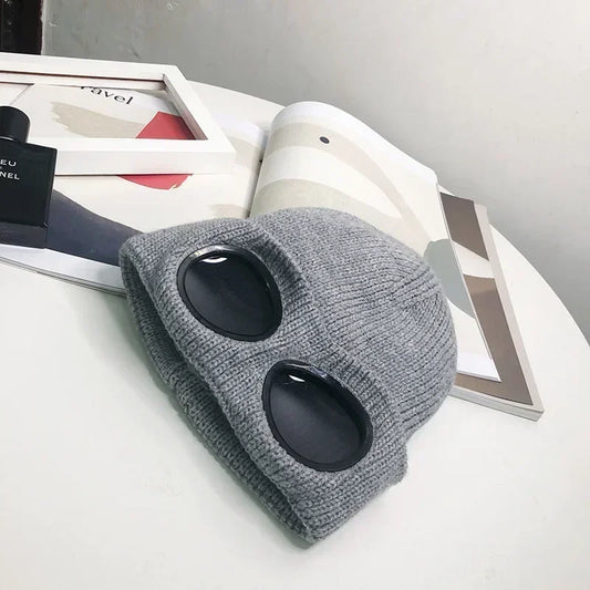 Brimless Hat With Goggles For Men And Women In Winter Hat Neutral Solid Color Skull Knitted Hat In Winter - MANDOTOS