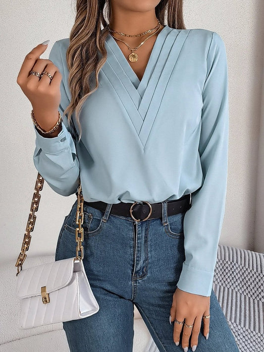Ancient Energy women's V-neck long sleeve blouse, elegant solid shirt suitable for office and commuting, classic and stylish.