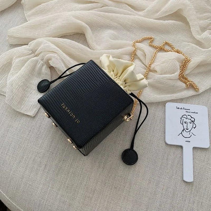 Chic Alligator Pattern Bucket Bag - MANDOTOS