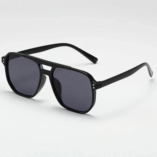 Vintage unisex square sunglasses with black lenses, designer brand, UV400 protection, suitable for men and women.