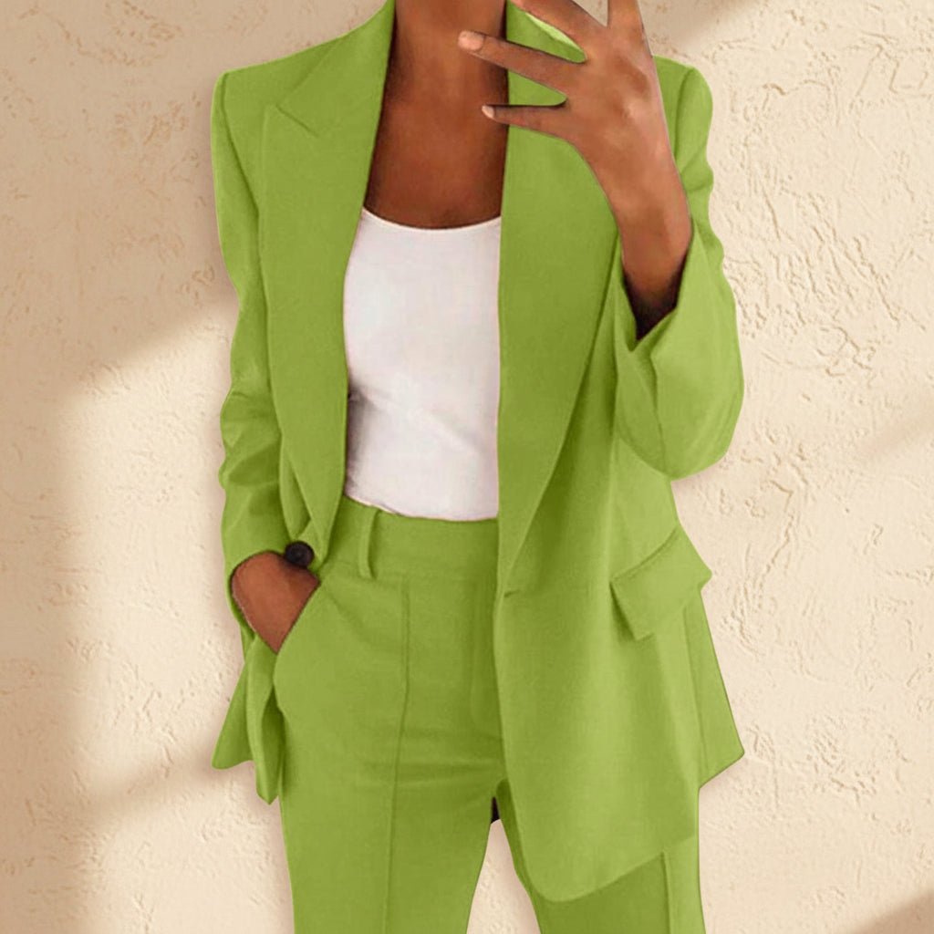 FitiqueFit two-piece blazer and straight-leg trousers suit, featuring a lapel button-down blazer and tailored trousers.