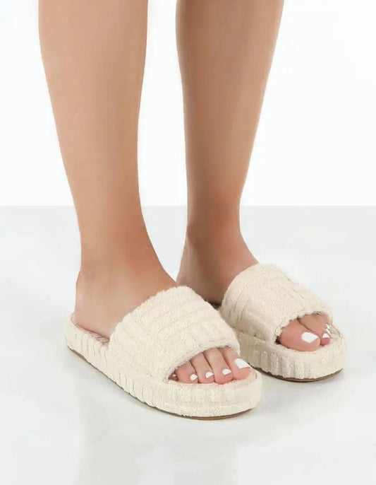 Ladies' Plush Slip-On Slippers - MANDOTOS
