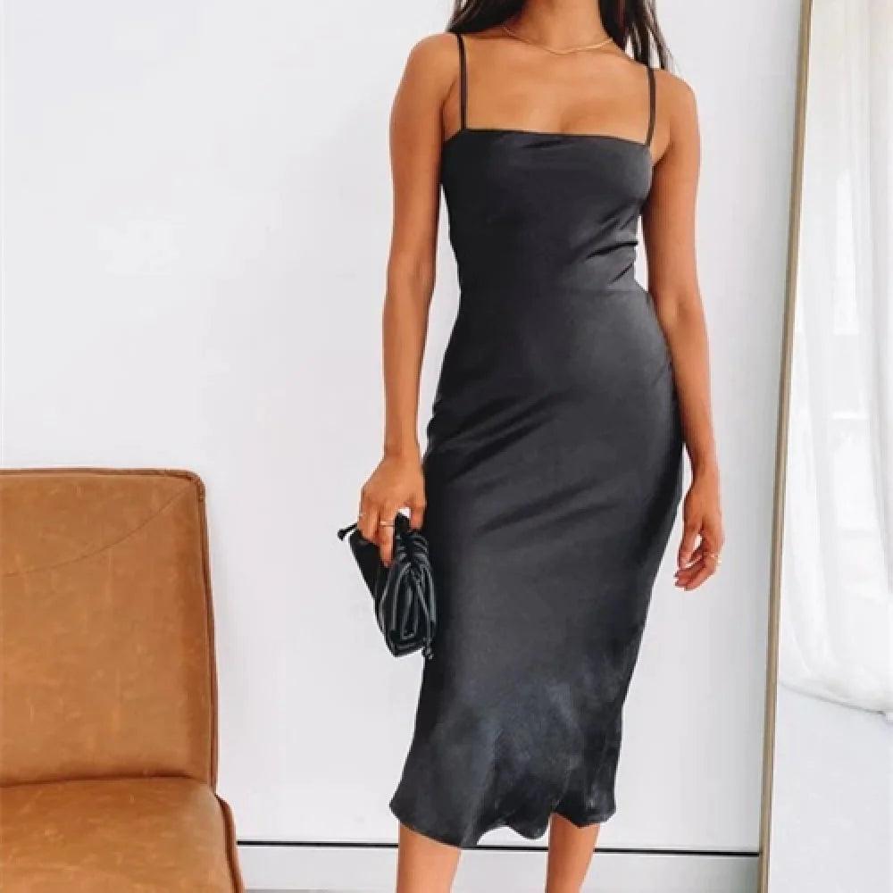 Luxurious Satin Soirée Gown - MANDOTOS