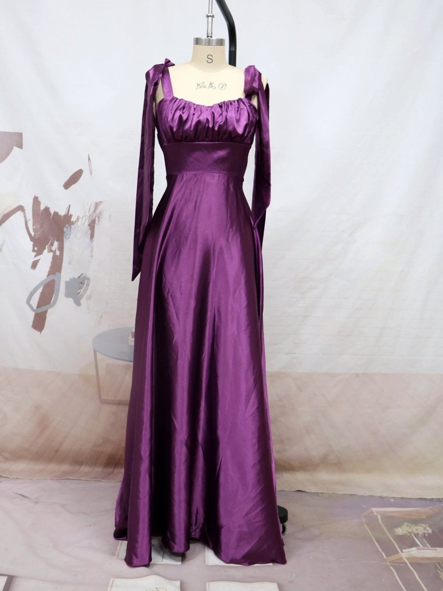 Mandotos sleeveless camisole gown, elegant evening bridesmaid dress for women, featuring a flowing design and stylish silhouette.