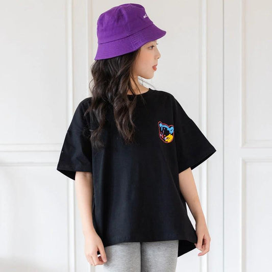 Mandotos cartoon irregular black graphic tee for big kids with colorful bear print on the back and short sleeves.