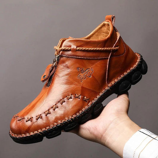 Mandotos men's leather British short boots with hand-stitched details, retro style, large size, and classic leather finish.
