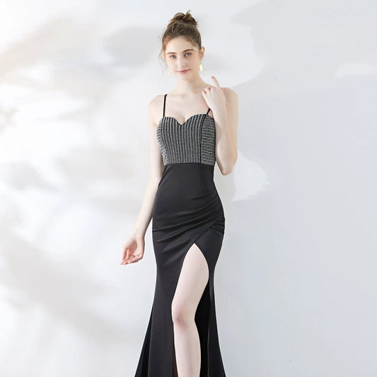 Mandotos one-shoulder mermaid dress with suspenders, elegant banquet style, fitted silhouette, perfect for formal events.