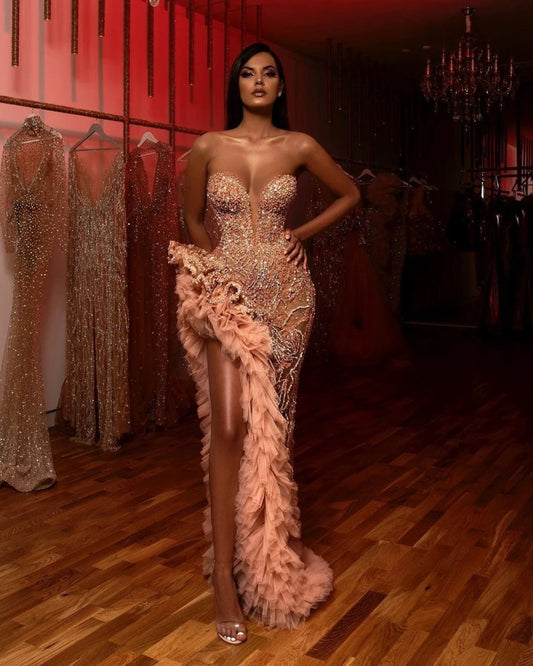 Mandotos sexy sequined tube top dress with a fitted silhouette, sparkling embellishments, perfect for evening wear
