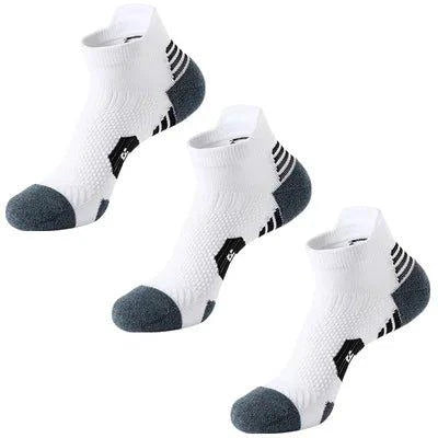 Mandotos 3-pair professional fitness sports socks with towel bottom, non-slip grip, quick-drying material for men and women.