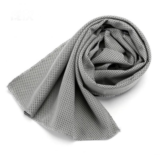 Mandotos sports cooling towel made of soft breathable microfiber, ideal for yoga, golf, gym, camping, and running.