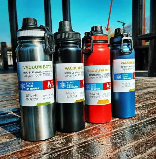 800ml MANDOTOS Adventure Hydration Cup with a durable design and leak-proof lid ideal for outdoor activities and travel.