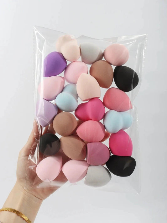 Set of 6 to 60 MANDOTOS beauty sponges and foundation mixing puffs for flawless makeup application, shown in various sizes.