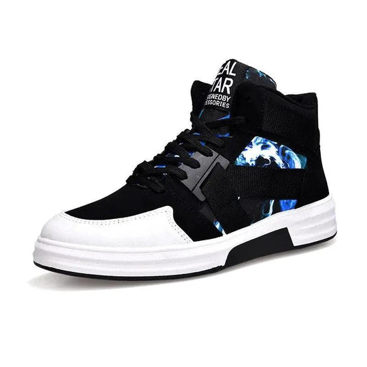 Mandotos camouflage high-top lace-up shoe with rugged design and durable sole, ideal for casual and outdoor wear.