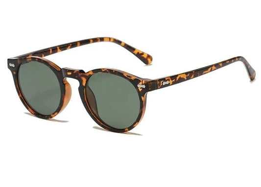 Mandotos chic round UV-block sunglasses with black frames and dark lenses, stylish eyewear for sun protection.