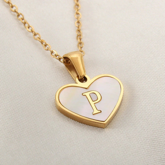 Mandotos white shell heart-shaped letter necklace with 26 letters, personalized clavicle chain jewelry for women, Valentine's Day accessory