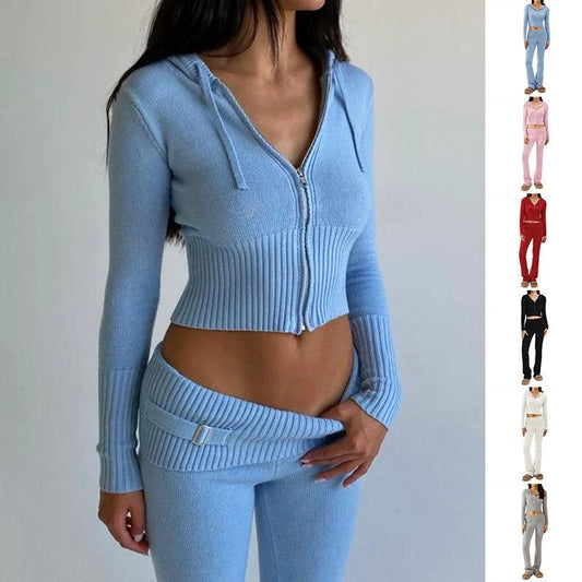 Mandotos women's hoodie suit with zip-up long sleeve sweater and high-waist long pants, casual and comfortable leisure outfit.