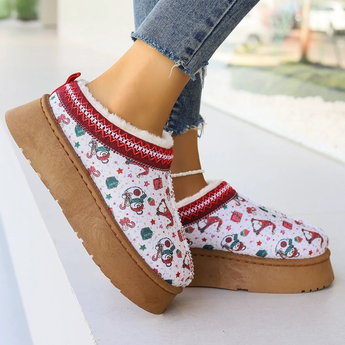Navy Mandotos Christmas cartoon print plush-lined slip-on ankle boots for women, indoor home shoes with festive holiday design.