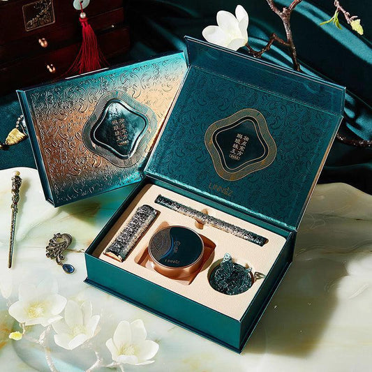 Mandotos Oriental Beauty Co. Chinese-inspired makeup set featuring an elegant palette with bold, vibrant colors.