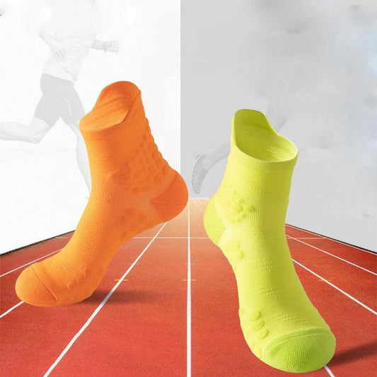 Mandotos TrailBliss women's crew socks with cushioning, compression, anti-odor, and breathable fabric for hiking, running, and cycling.