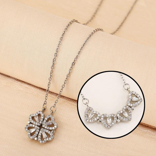Mandotos four-leaf clover necklace featuring non-fading light luxury titanium steel, elegant jewelry with a delicate pendant.