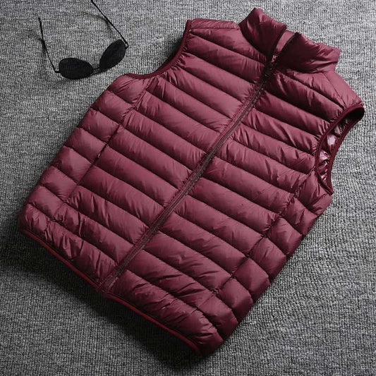 Mandotos white duck down ultralight sleeveless vest, designed for warmth and effortless style in winter.