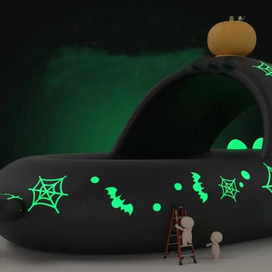 Mandotos luminous shark slippers for Halloween and Christmas, unisex couple house shoes with non-slip soles, suitable for bathroom and home.