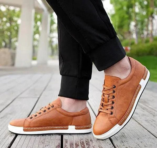 Mandotos handmade men's casual trainer shoes with closed toe, stylish and comfortable for everyday wear.