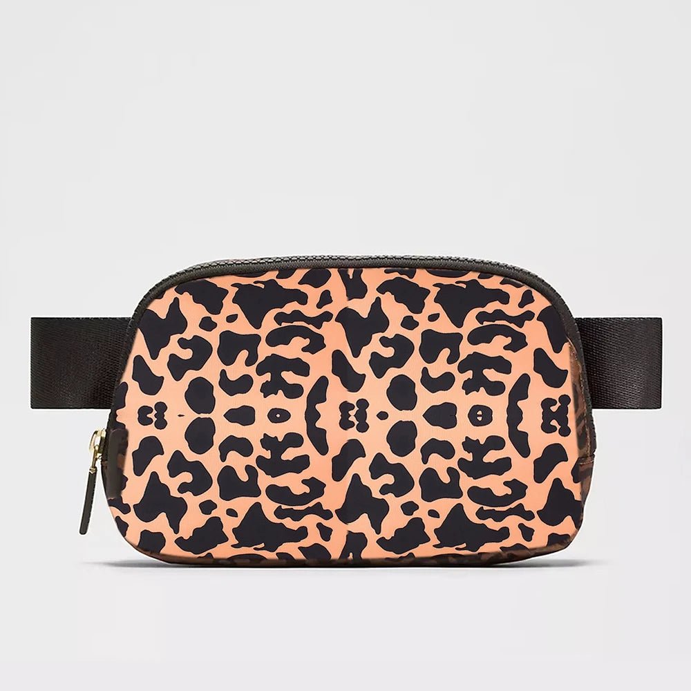 Mandotos International 1L breathable women’s fanny pack, ideal for travel and outdoor use, shown in black with adjustable strap.