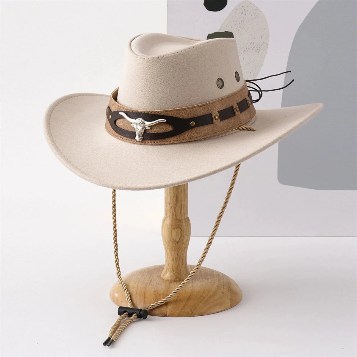 Mandotos International chic unisex cowboy hat with wide brim, stylish felt design, perfect for sun protection and fashionable cowgirl style.
