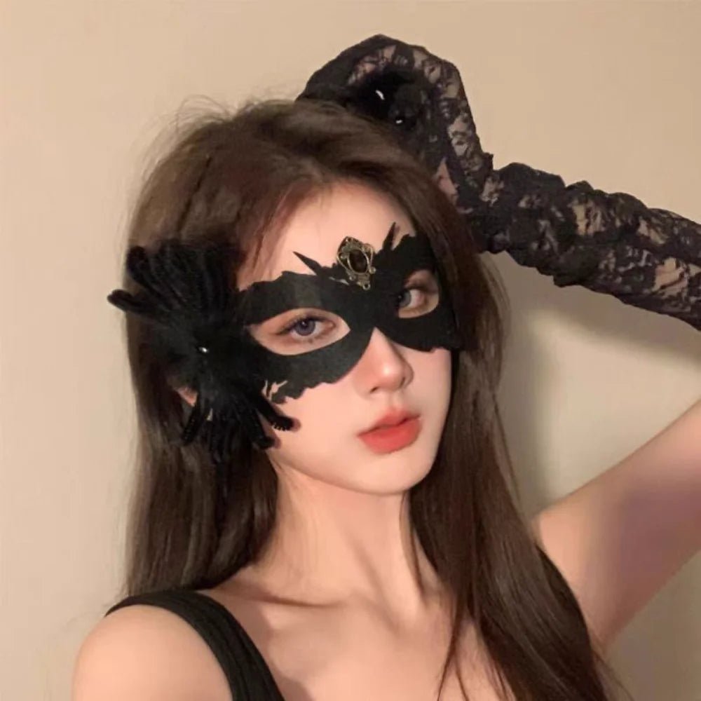 Mandotos International sexy lace half-face masquerade mask with gothic design, elegant for fancy dress and Halloween events.