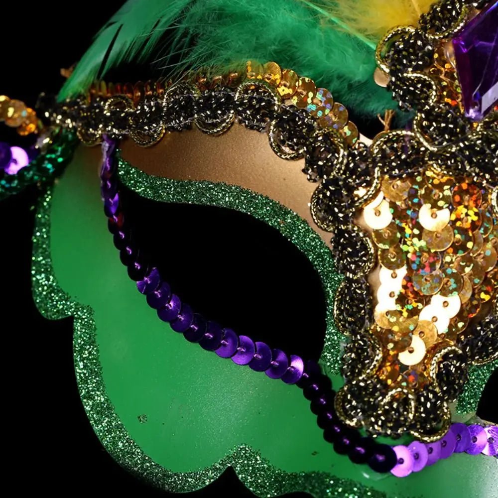 Mandotos International peacock feather masquerade mask with hollow-out design, plastic carnival mask for nightclub and party events