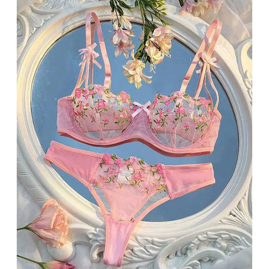 Mandotos Luxe Lingerie floral embroidery 2-piece set featuring delicate lace and elegant floral details for confident, alluring women.