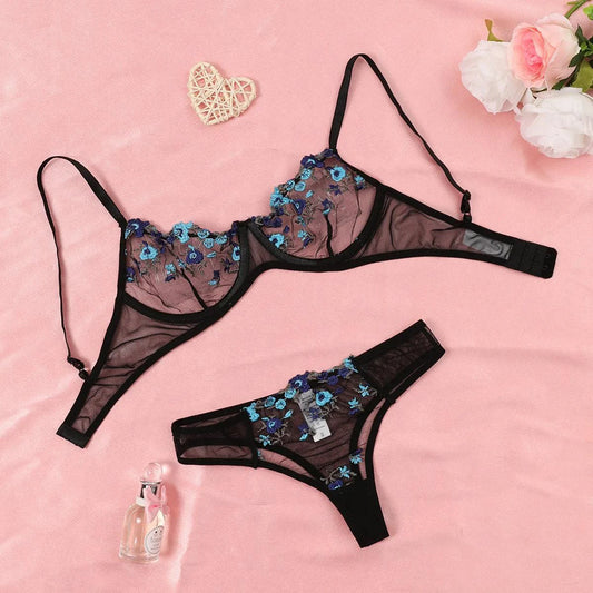 Mandotos Luxe Lingerie floral embroidery 2-piece set featuring delicate lace and elegant design for confident, alluring women.