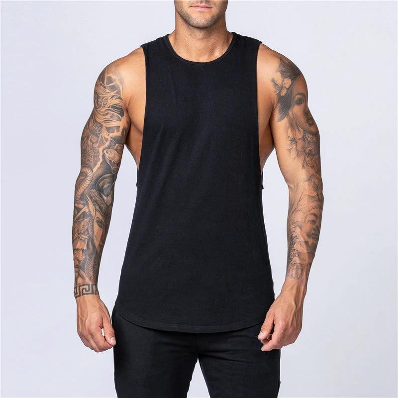 Mandotos men's sleeveless gym tank top in breathable cotton, suitable for summer fitness, jogging, and bodybuilding.