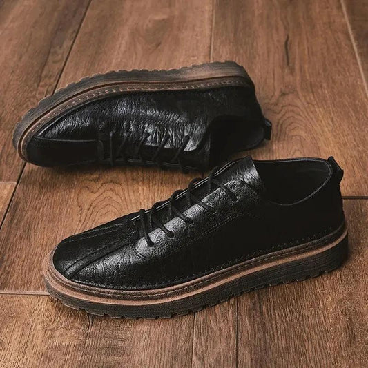 Mandotos men's spring shoes with breathable fabric and casual design, ideal for comfortable outdoor wear.