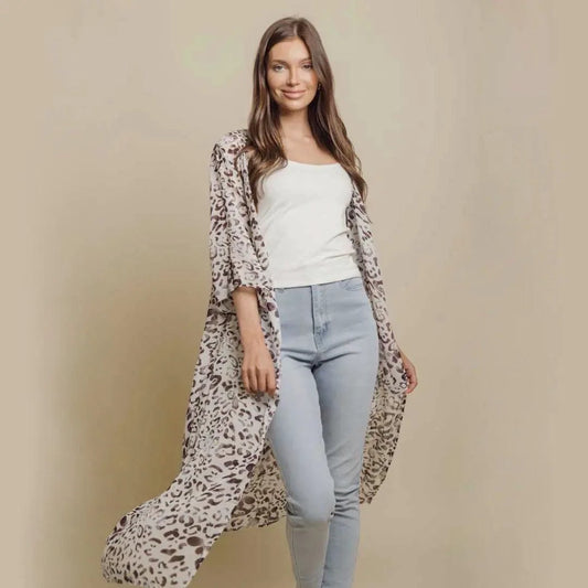 Mandotos Safari Chic Kimono featuring a lightweight, patterned fabric with a relaxed fit and wide sleeves, perfect for casual wear.
