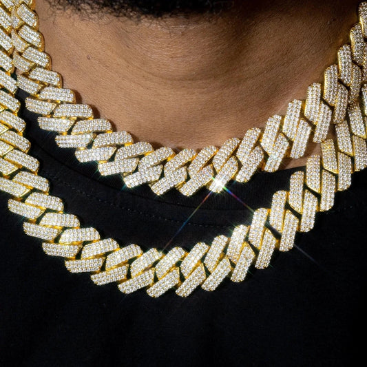 Mandotos triple row diamond gold Cuban chain featuring sparkling diamonds and a bold, luxurious design.