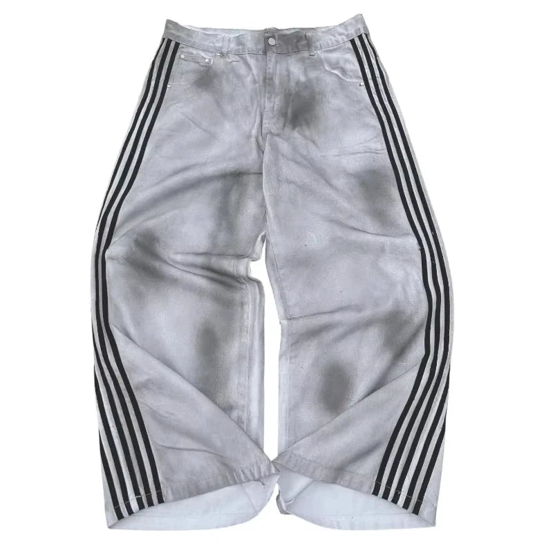 Mandotos Y2K baggy jeans with embroidered stripes, wide-leg denim streetwear pants for men and women, casual hip-hop style.