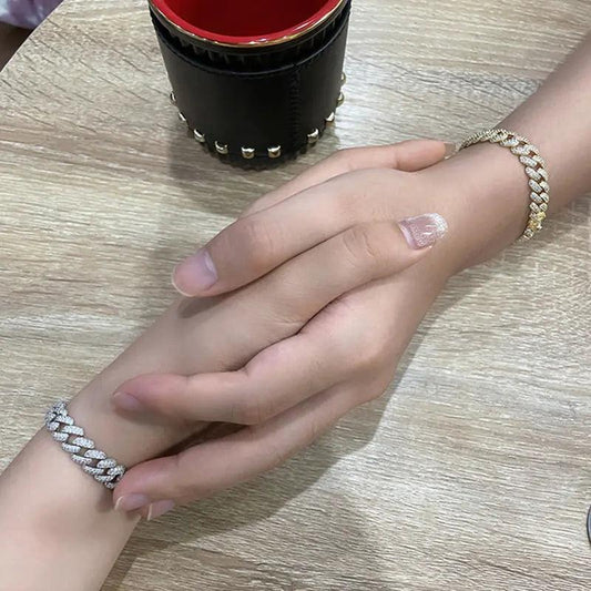 GoldFlex 18k Cuban Link Bracelet - MANDOTOS