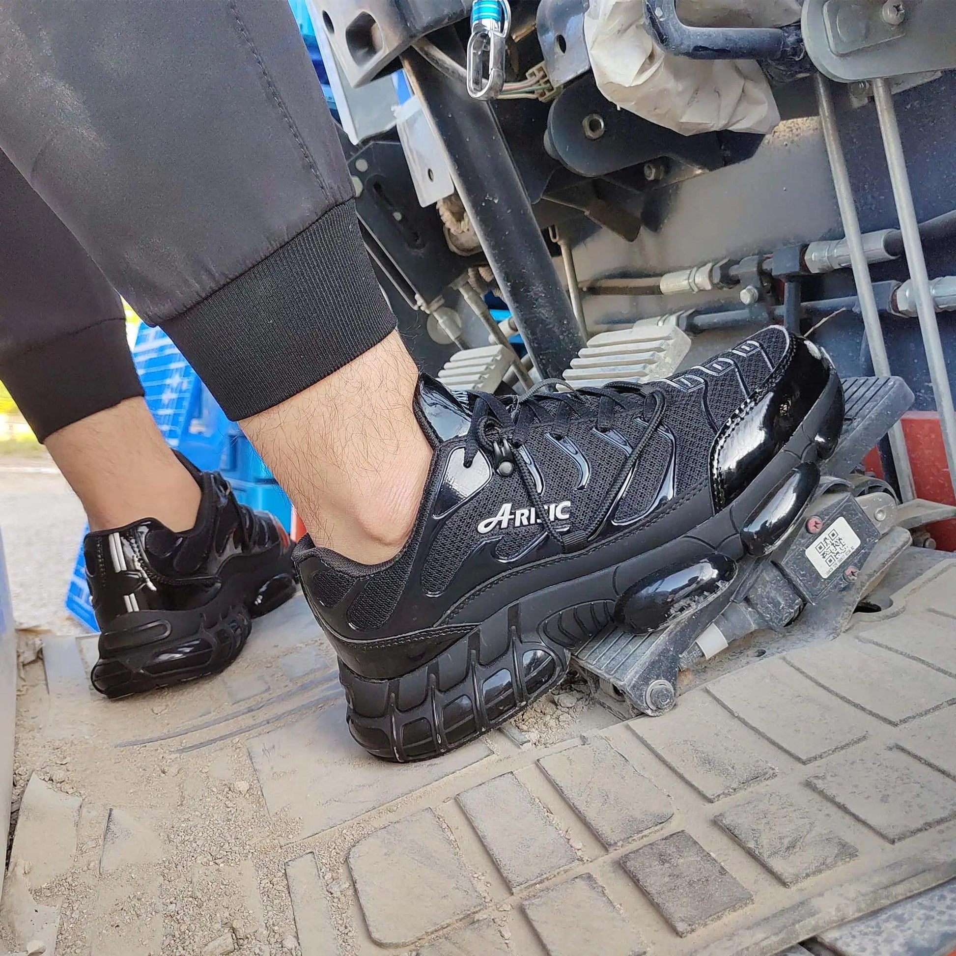 Unisex Steel Toe Work Sneakers - Lightweight, Non-Slip Safety - MANDOTOS