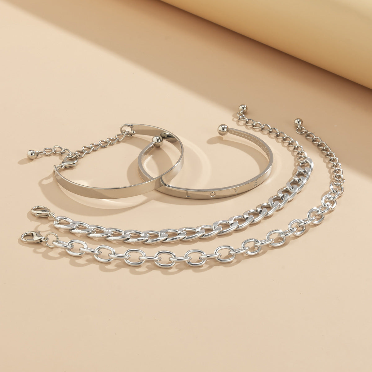 Simple And Smooth C-shaped Hollow Chain Bracelet Set - MANDOTOS