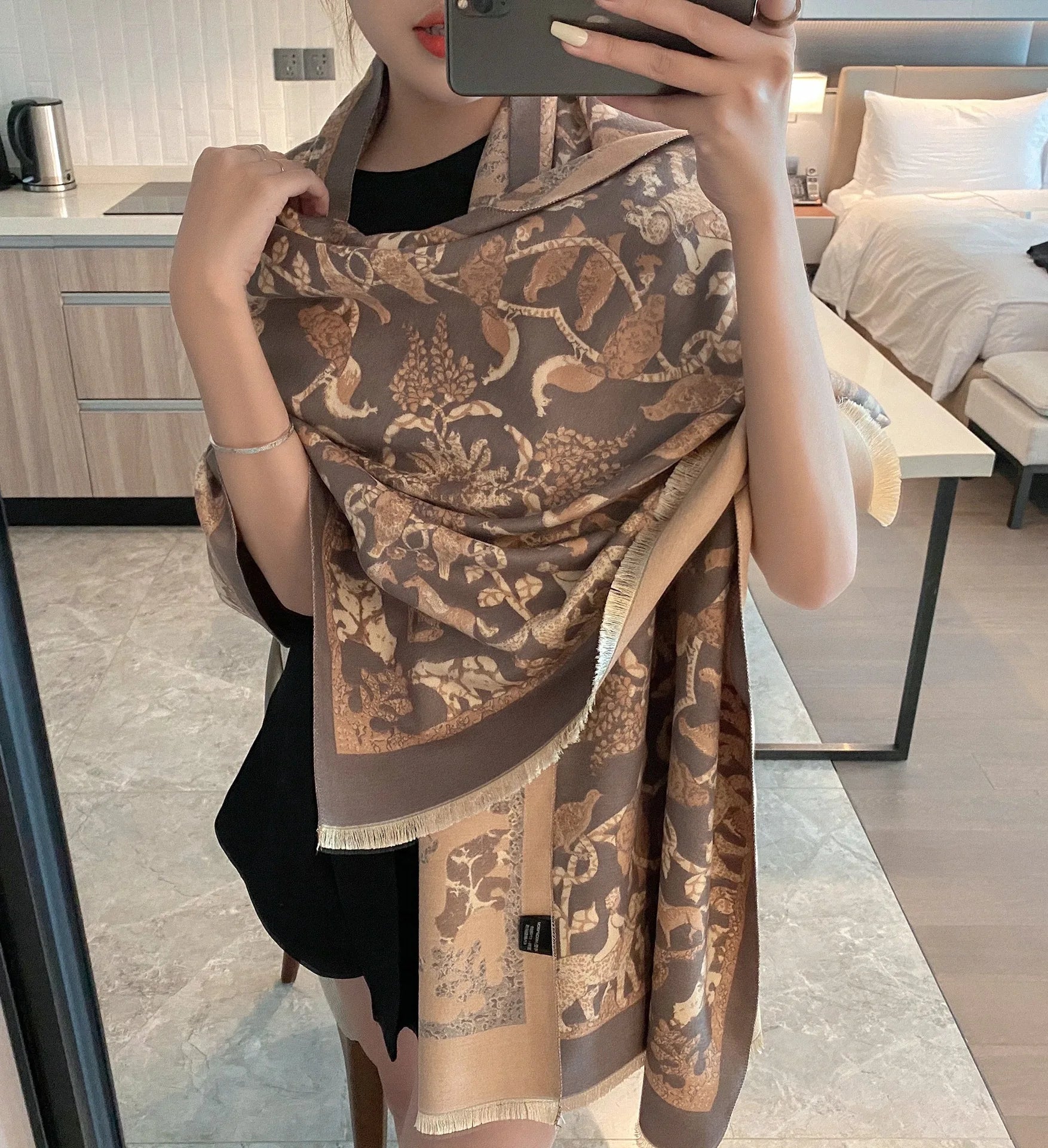 Luxurious Ethnic Cashmere Scarf - Double-Sided Charm - MANDOTOS