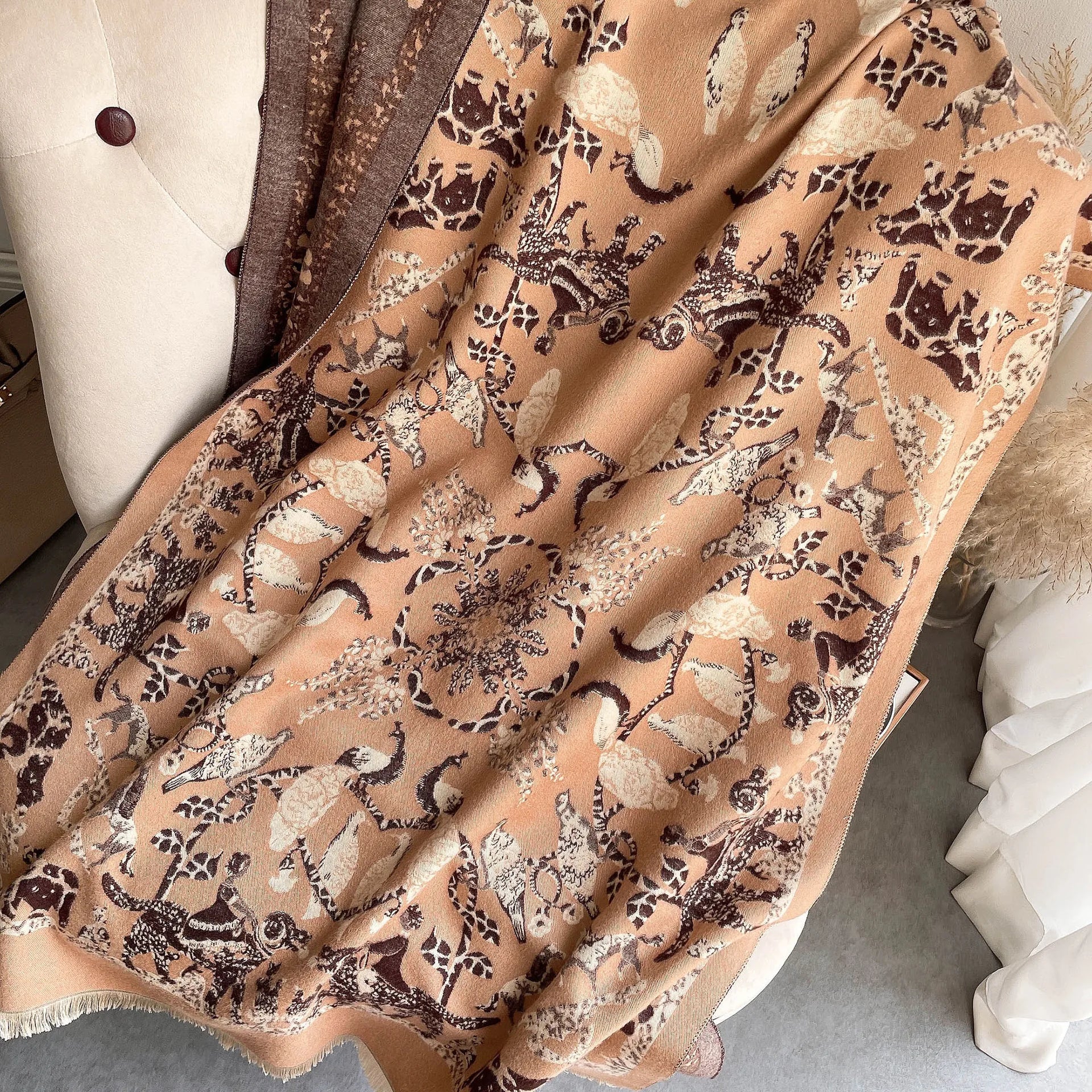 Luxurious Ethnic Cashmere Scarf - Double-Sided Charm - MANDOTOS