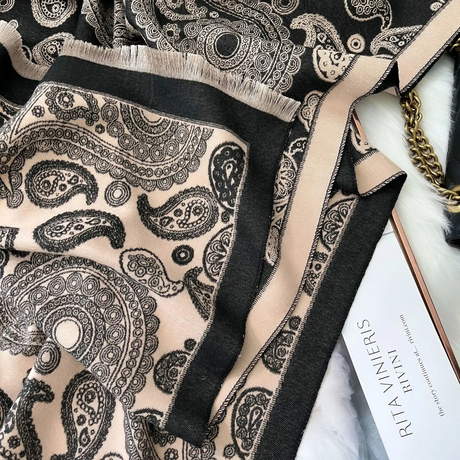 Luxurious Double-Sided Jacquard Scarves - Cashew Flower Paisley Design - MANDOTOS