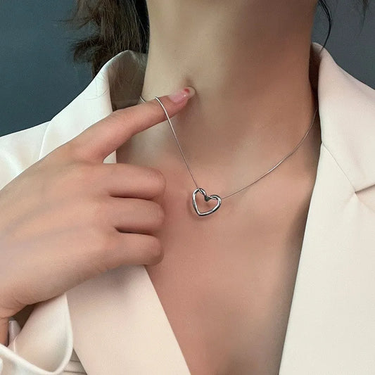 Fashion Jewelry Tainless Steel Twist Hollow Heart Pendant Necklace For Women Spicy Girls Simple Clavicle Chain Jewelry Gift - MANDOTOS