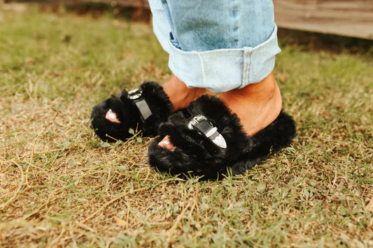 Cozy Fuzzy Slide Sandals with Western Buckle Details - Perfect for Black Friday & Vegas! -