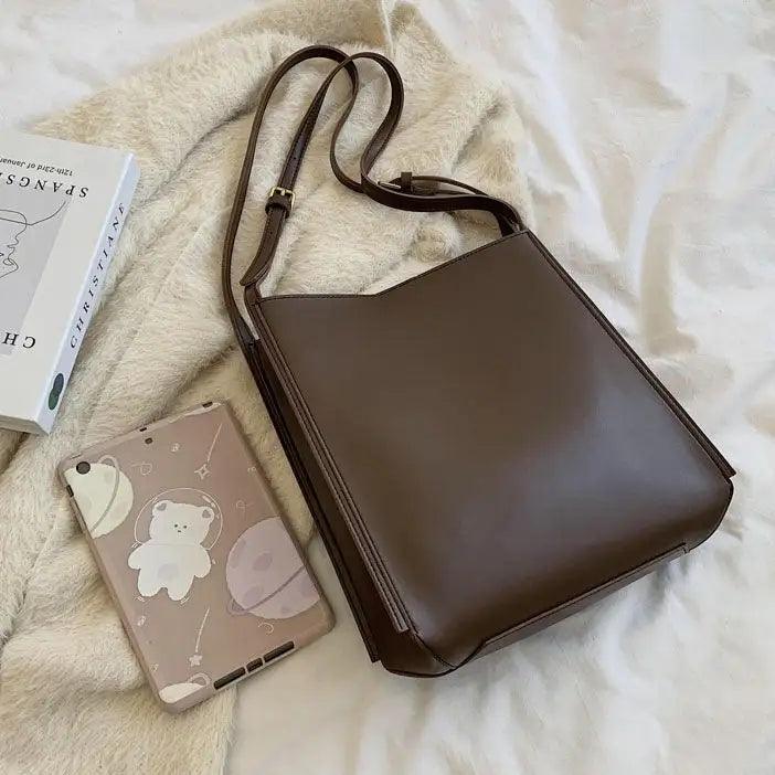 Olives Vegan Leather Tote - MANDOTOS